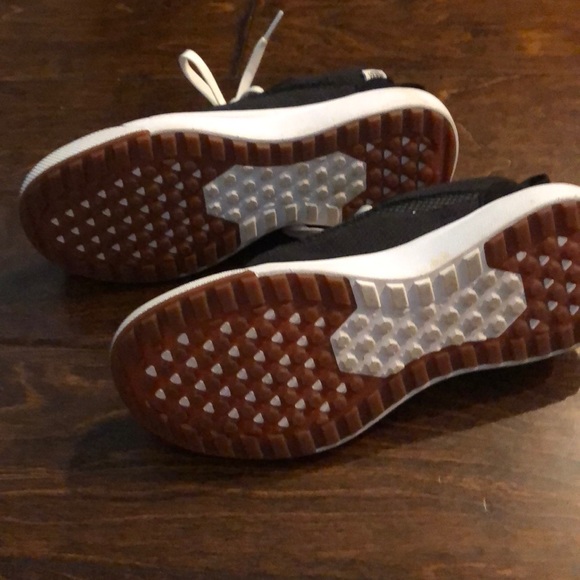 Vans - Picture 6 of 7